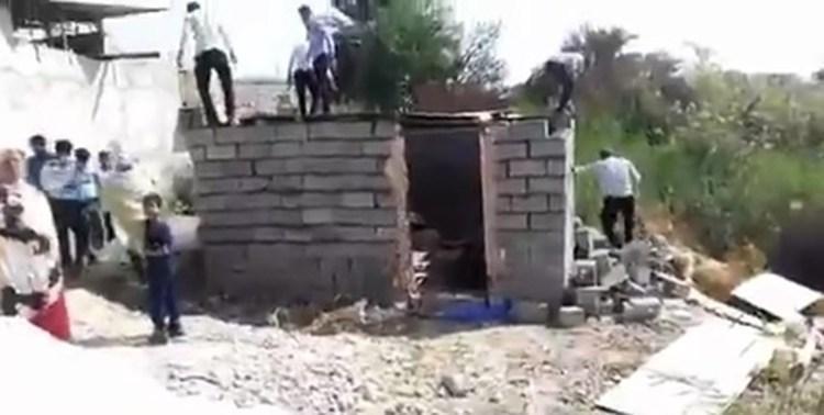 بولدوزرها سراغ لاکچری ها نمی روند بولدوزرها سراغ لاکچری ها نمی فرایند