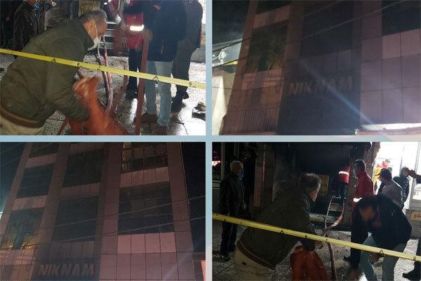 آتش&zwnjسوزی یکی از پاساژهای مرکزی رباط&zwnjکریم، نجات 15 نفر از میان دود و آتش