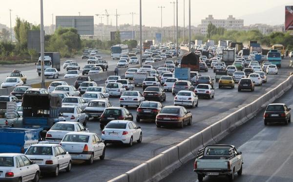 آخرین وضعیت ترافیکی راه های کشور ، ترافیک سنگین در آزادراه آخرین شرایط ترافیکی راه های کشور ، ترافیک سنگین در آزادراه های کرج، قزوین و قزوین، کرج، تهران